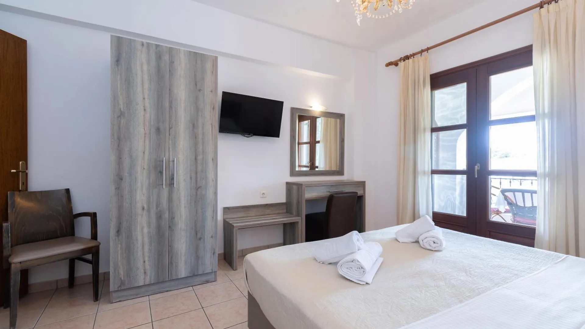 Star Paradise Hotel Neos Marmaras